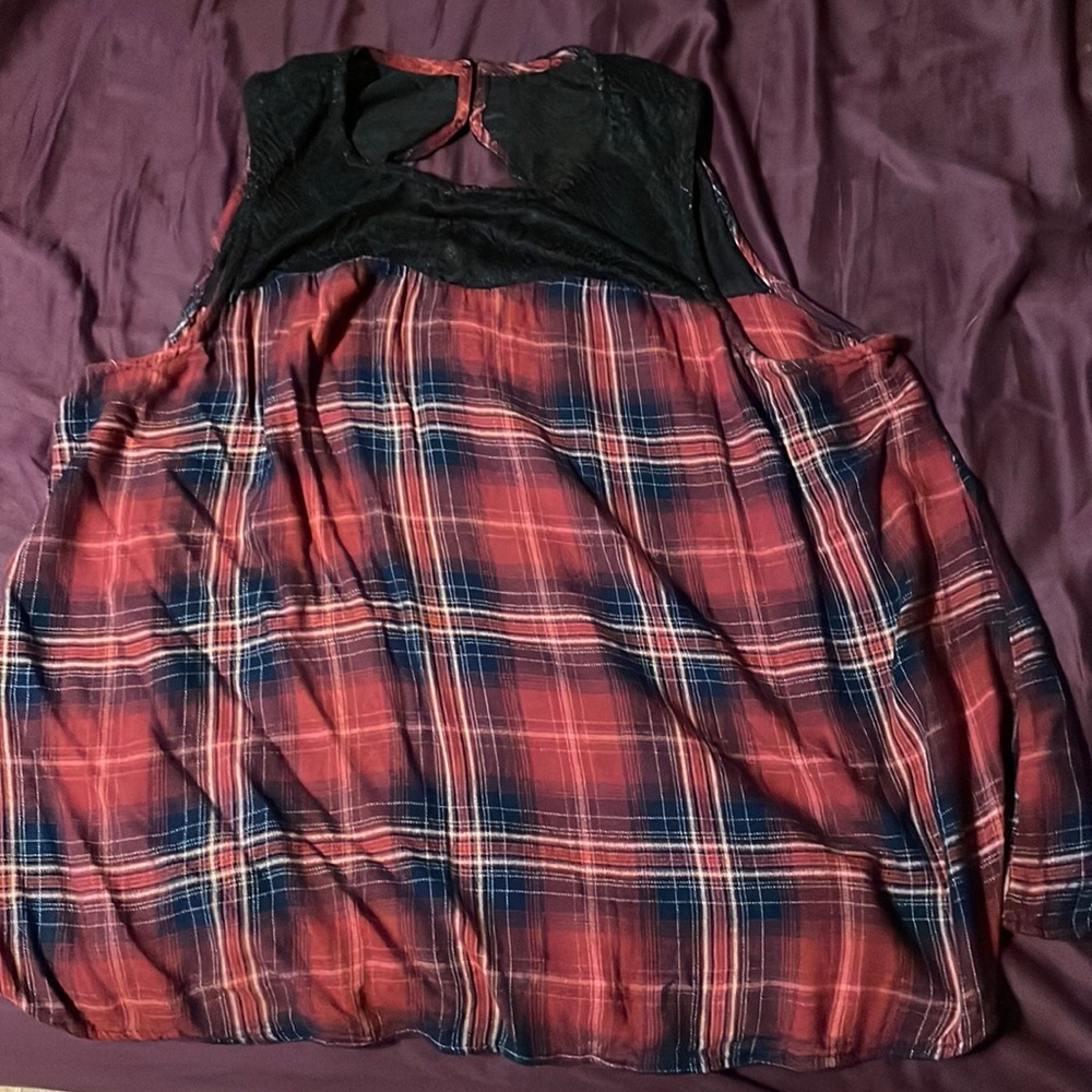 Maurice’s tank top. Size 2